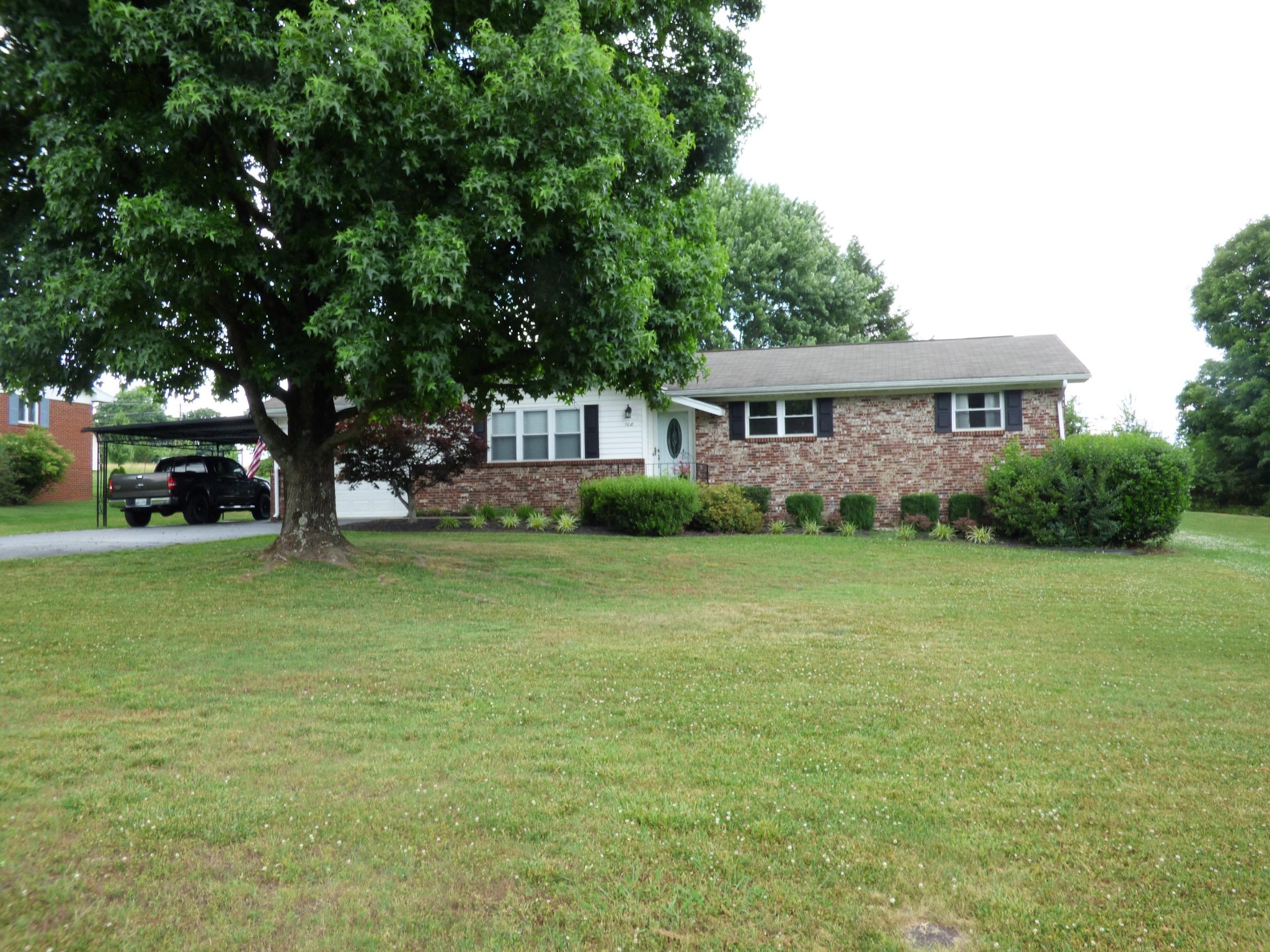108 Dell Road Maryville, TN 37804 - Photo 2 of 23 Gallery Image 2