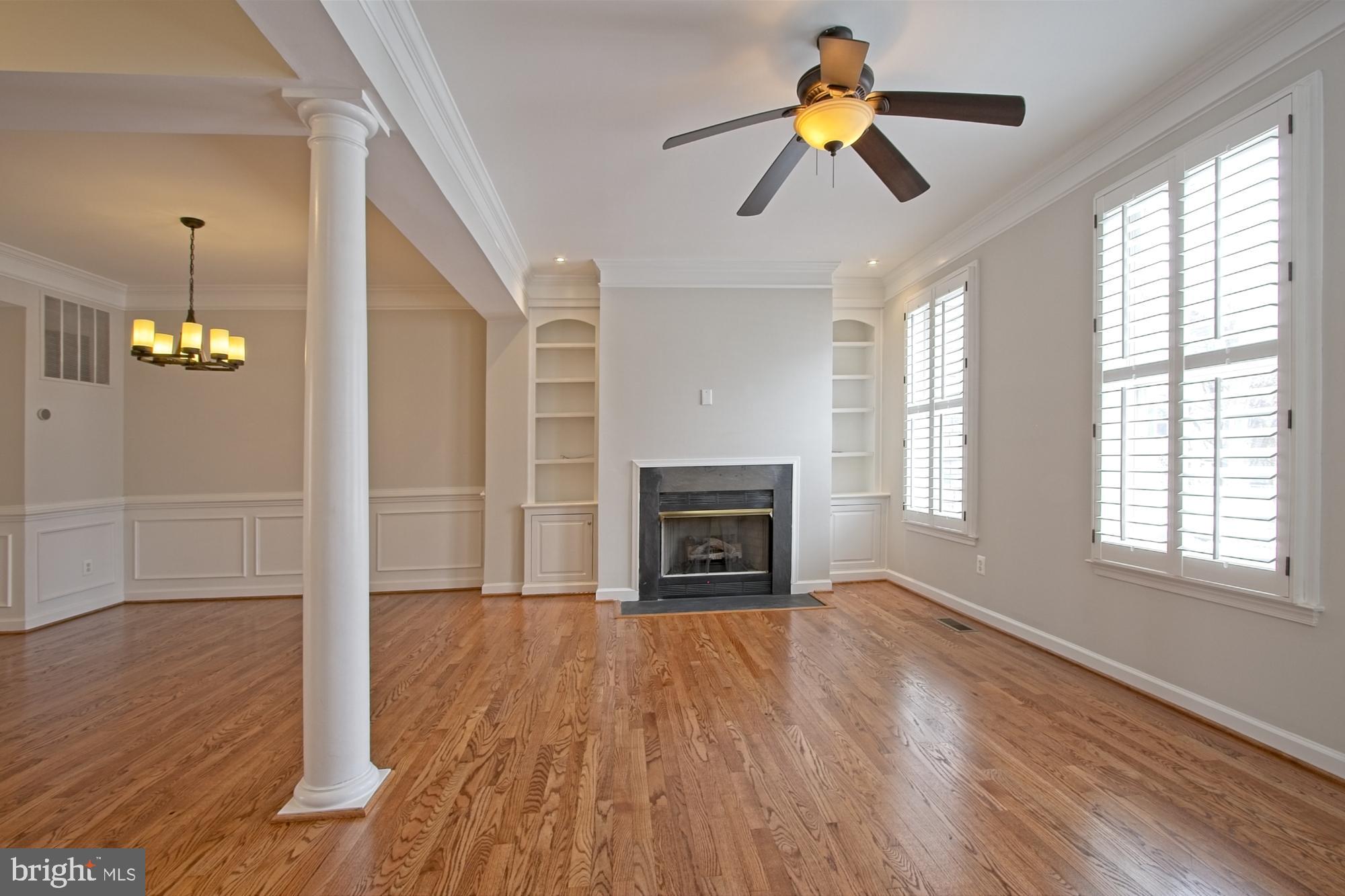 11117 Little Compton Drive Reston, VA 20191 - Photo 17 of 58 Spacious living area with elegant details.