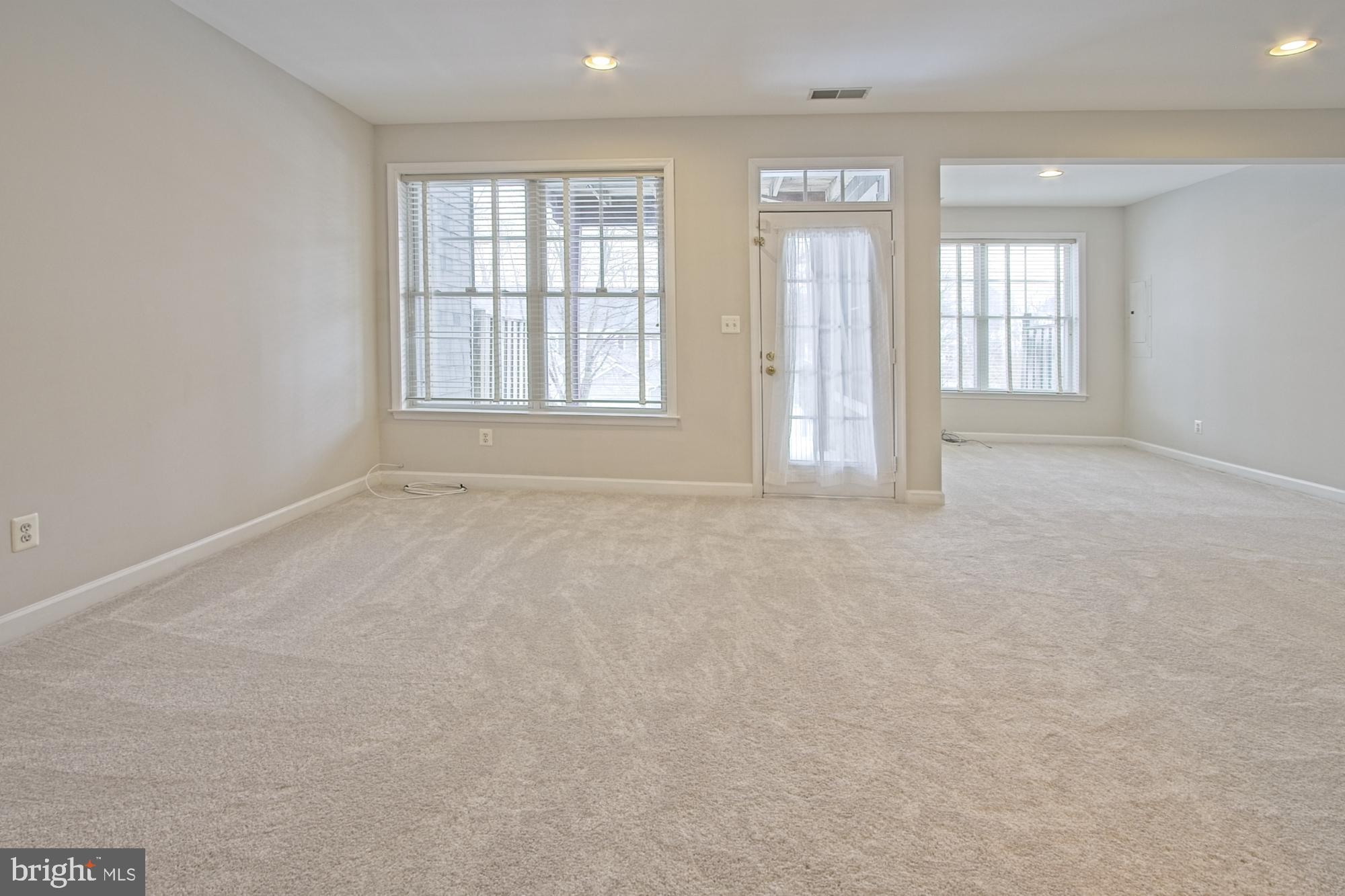 11117 Little Compton Drive Reston, VA 20191 - Photo 41 of 58 Two spaces can accomodate an office and rec room