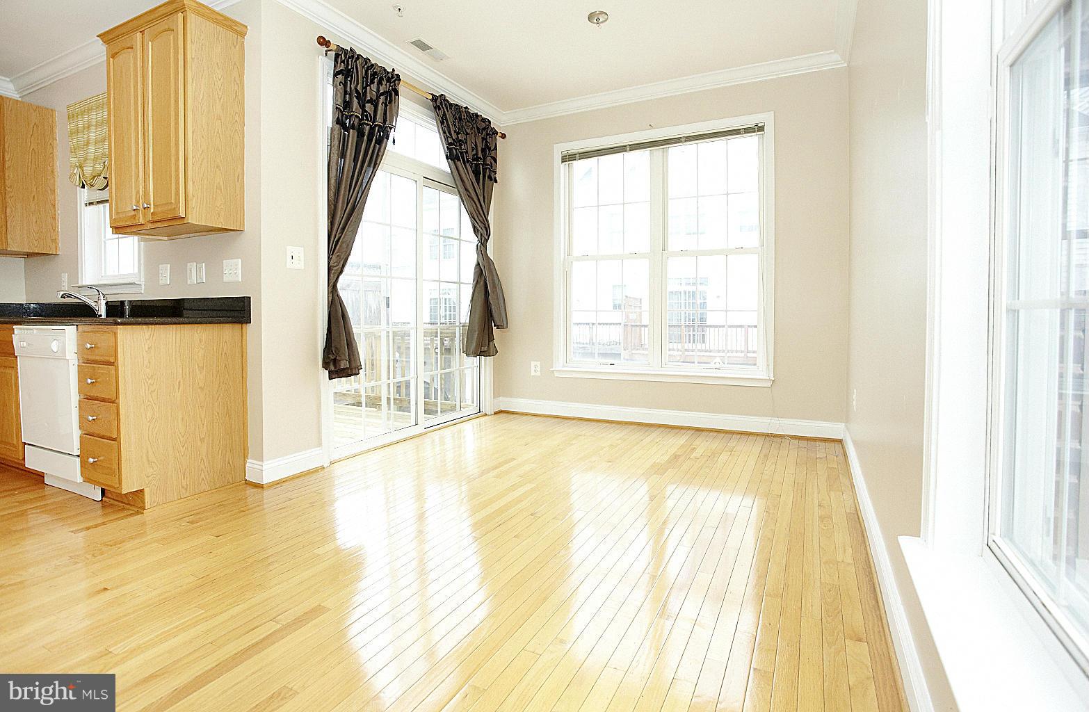 810 Ramsay Street Baltimore, MD 21230 - Photo 3 of 29 Dining Room