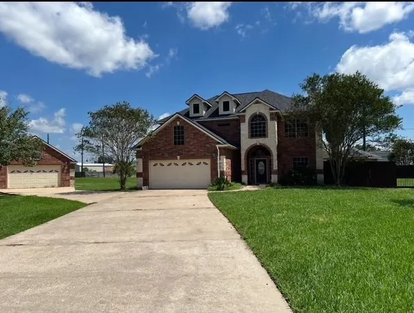 $590,000 | 1803 Lafayette Lane, Cove, TX 77523