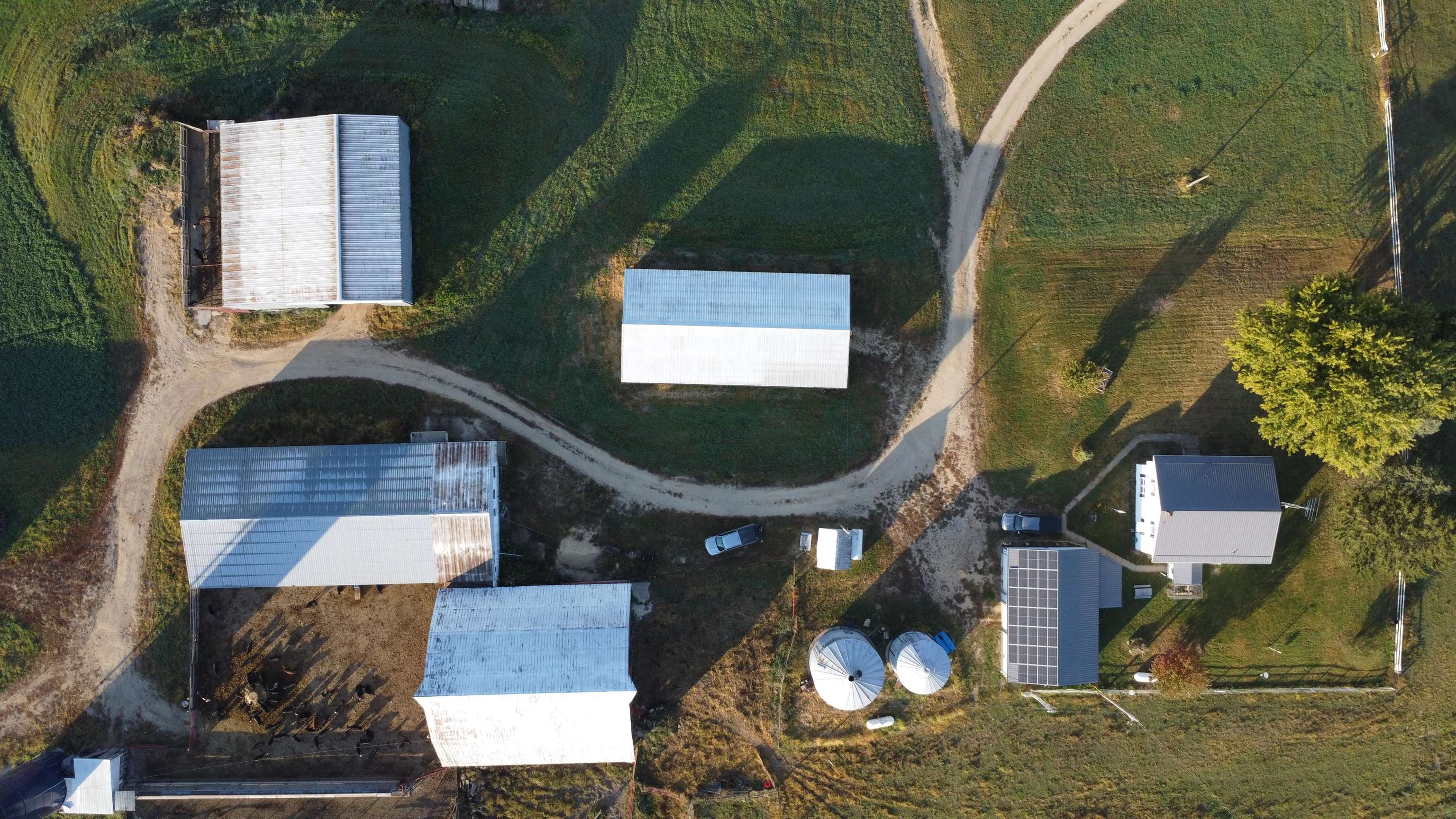 5201 South Burton Road Elizabeth, IL 61028 - Photo 43 of 93 an aerial view of a house