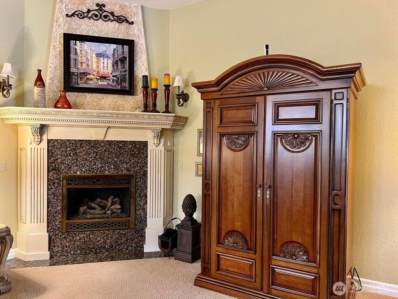 1650 East Fairway Loop Road Colville, WA 99114 - Photo 6 of 30 a front view of a livingroom with a fireplace