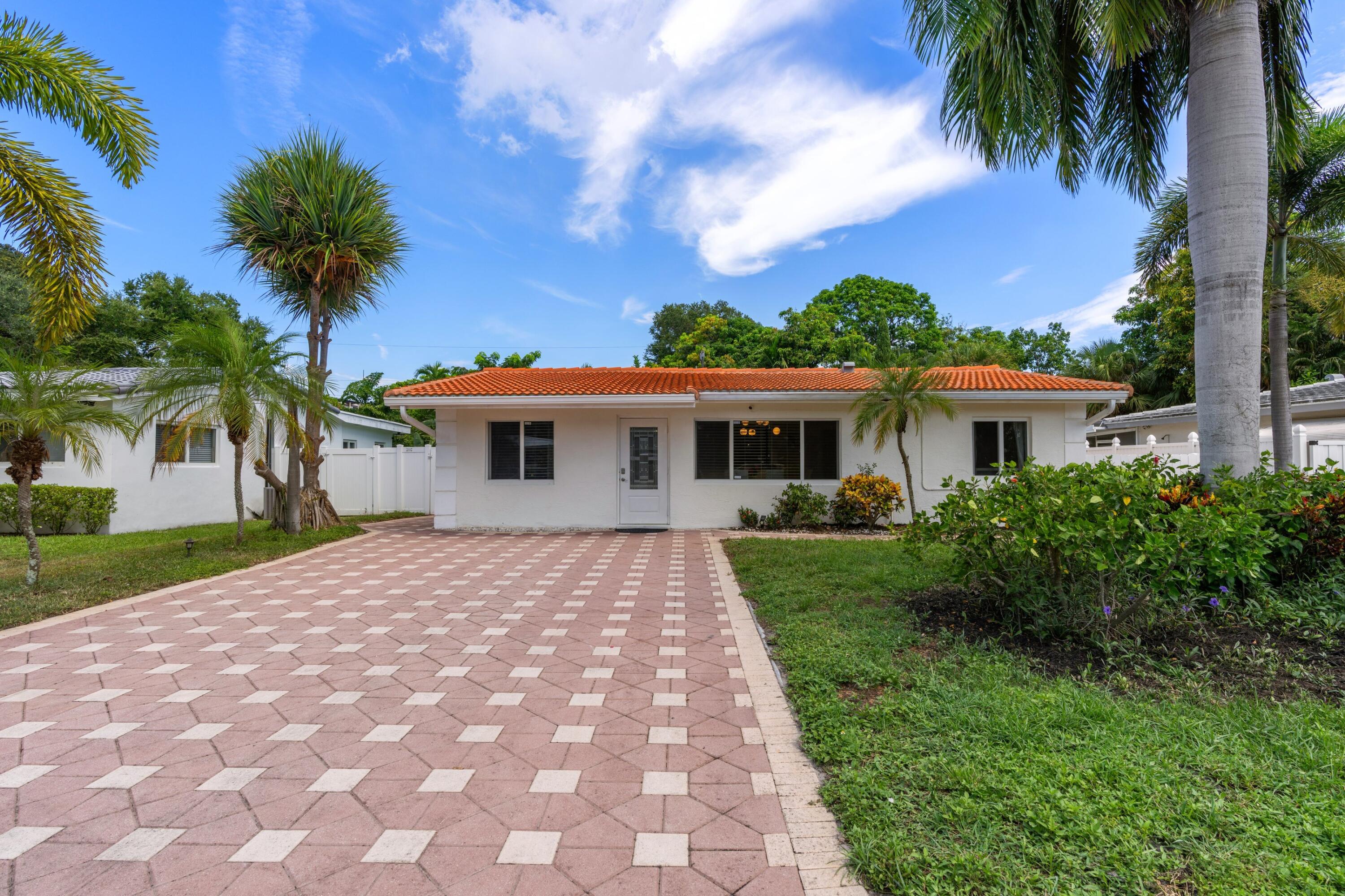 319 Southwest 2nd Street Boca Raton, FL 33432 - Photo 31 of 48 Front Exterior