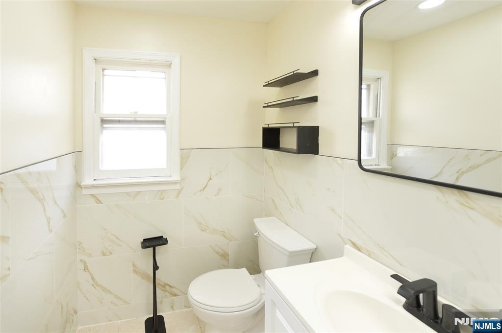 100 Eastern Way Rutherford, NJ 07070 - Photo 15 of 22