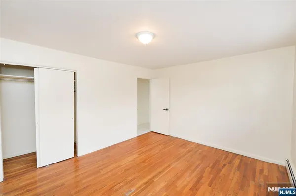 $2,995 | 100 Eastern Way, Rutherford, NJ 07070