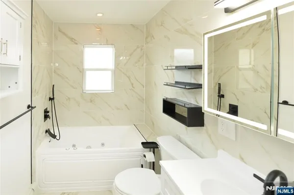 $2,995 | 100 Eastern Way, Rutherford, NJ 07070