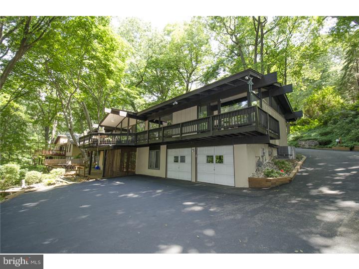 370 Danell Road Wayne, PA 19087 - Photo 25 of 25 Exterior Back