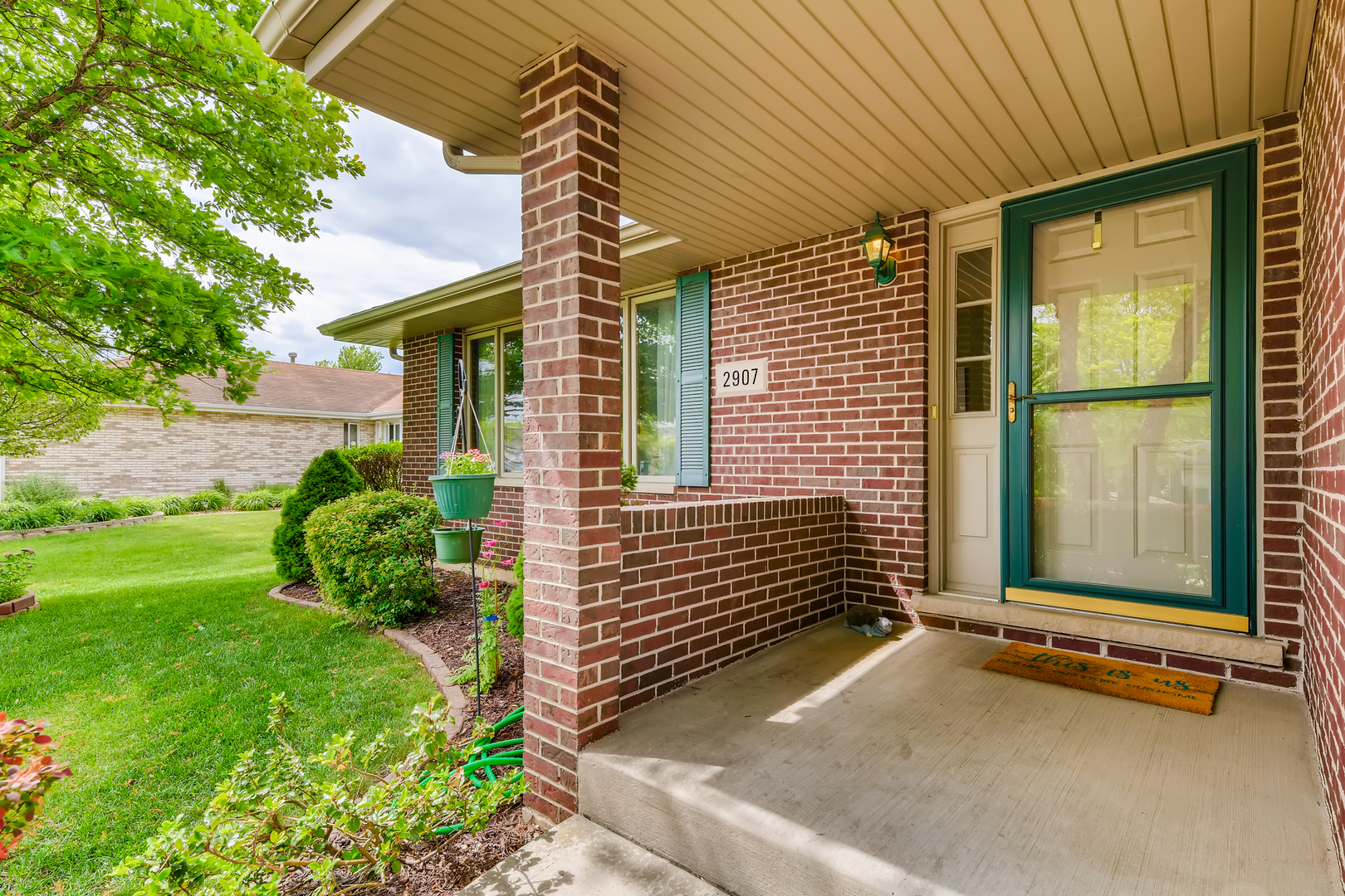 2907 Golf Road Joliet, IL 60432 - Photo 2 of 16