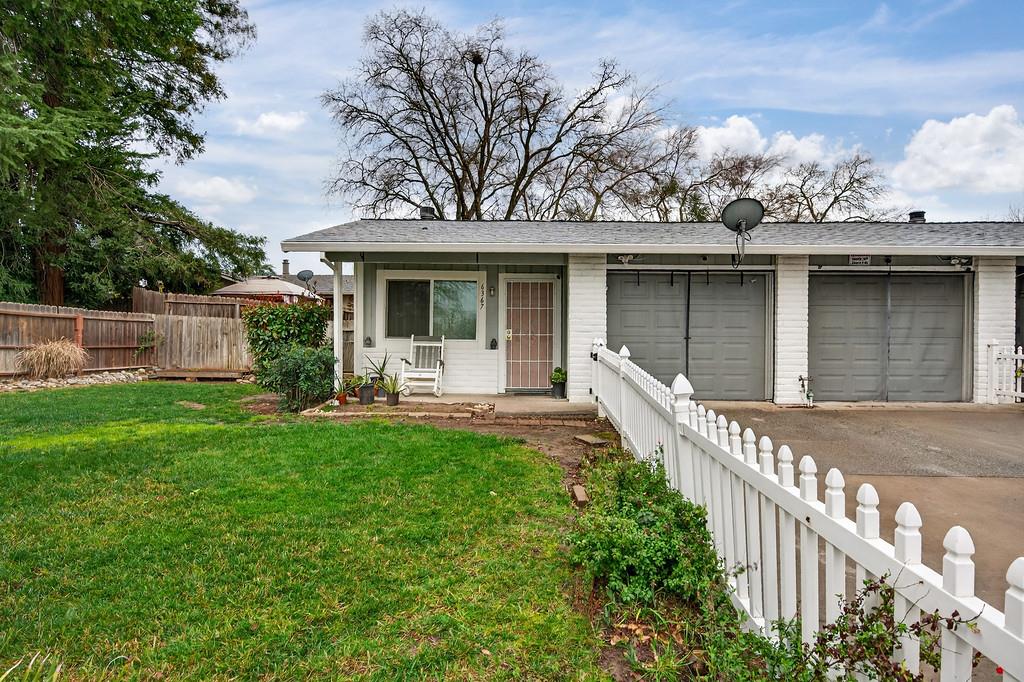 6367 Denton Way Citrus Heights, CA 95610 - Photo 4 of 10