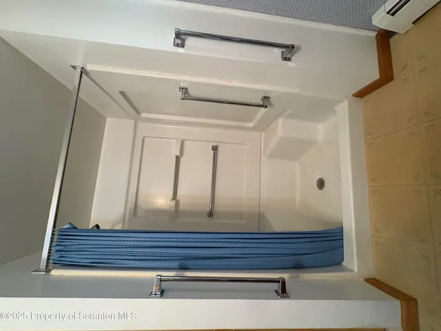 $174,900 | 221 East Thomas Street, Wilkes Barre, PA 18705