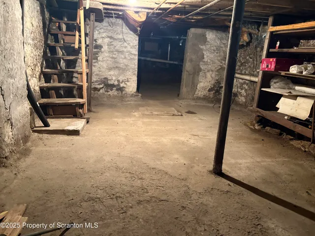 $174,900 | 221 East Thomas Street, Wilkes Barre, PA 18705