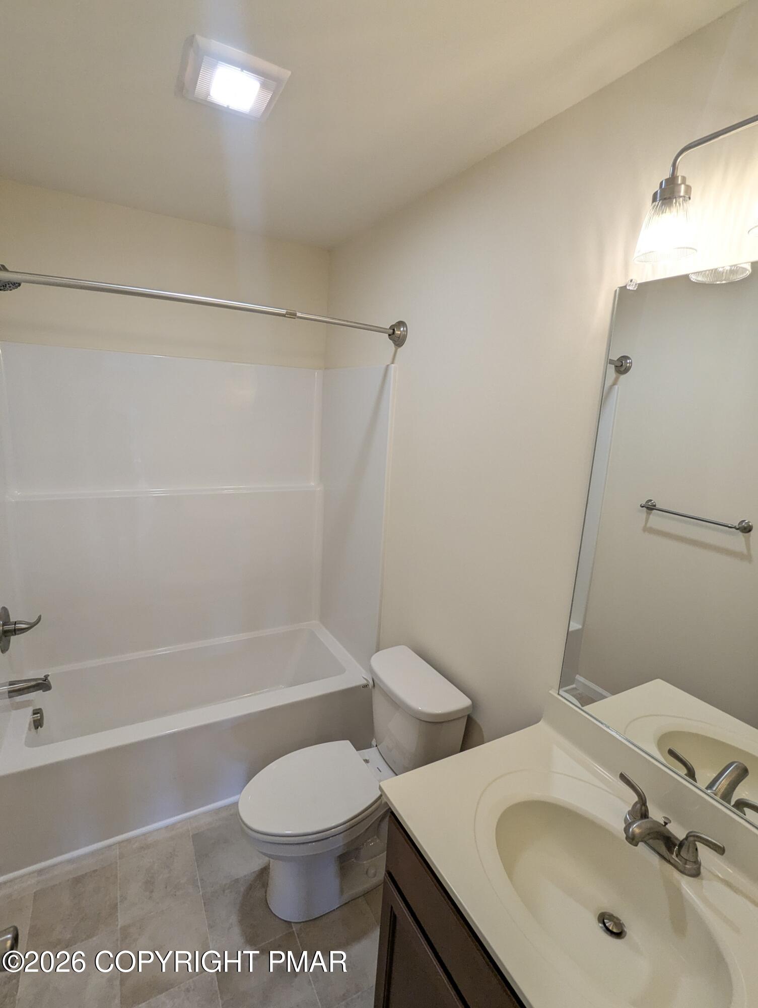 5728 Decker Road Bushkill, PA 18324 - Photo 10 of 19 PXL_20251024_161243979