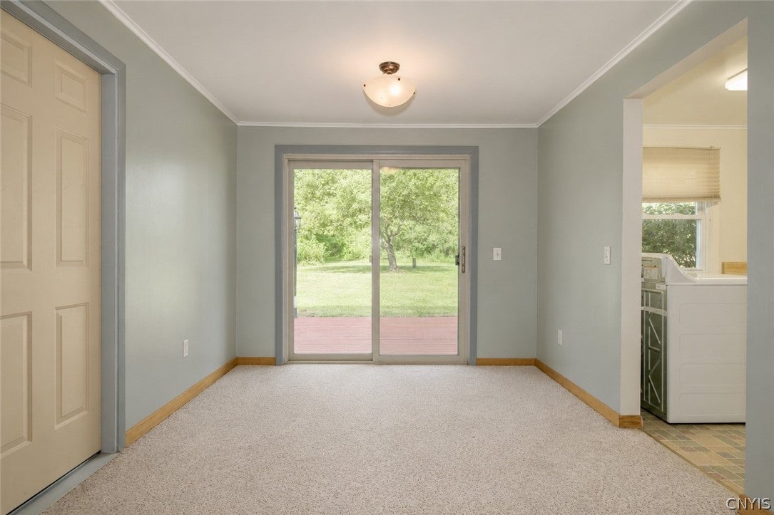 1919 West Lake Road Skaneateles, NY 13152 - Photo 6 of 20 Gallery Image 6