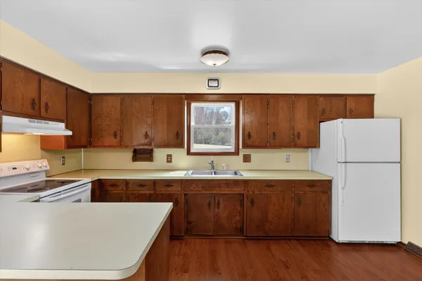 $549,900 | 7045 17 Mile Road Northeast, Cedar Springs, MI 49319