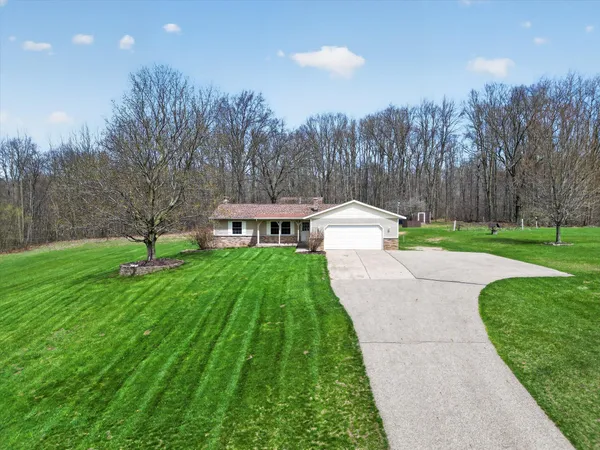 $549,900 | 7045 17 Mile Road Northeast, Cedar Springs, MI 49319