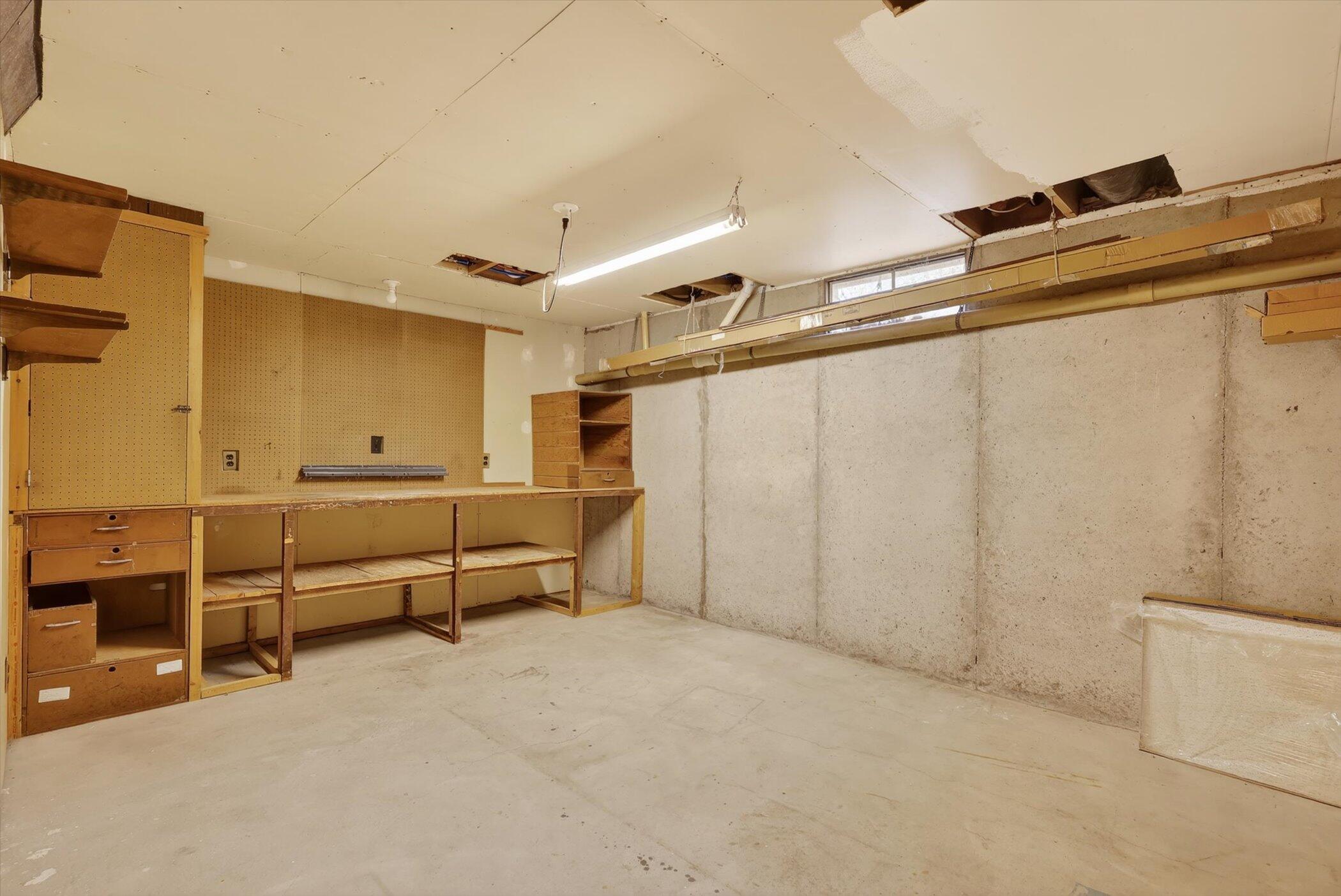 7045 17 Mile Road Northeast Cedar Springs, MI 49319 - Photo 43 of 72 40-7045-17-Mile-Rd-NE-WindowStill-Photog