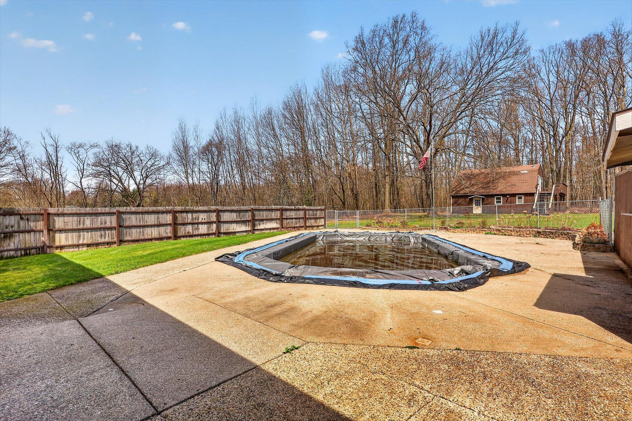 7045 17 Mile Road Northeast Cedar Springs, MI 49319 - Photo 45 of 72 41-7045-17-Mile-Rd-NE-WindowStill-Photog