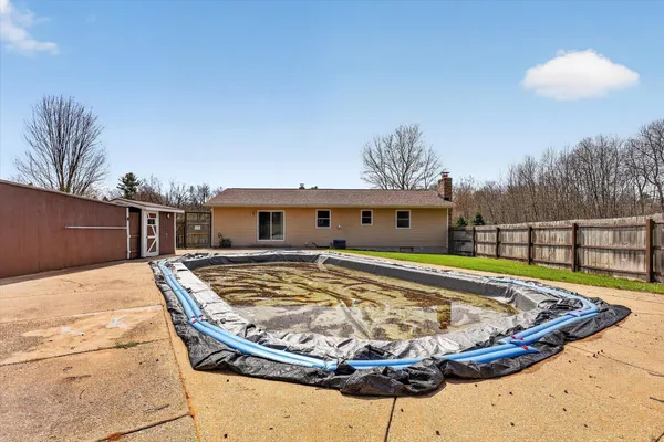 $549,900 | 7045 17 Mile Road Northeast, Cedar Springs, MI 49319