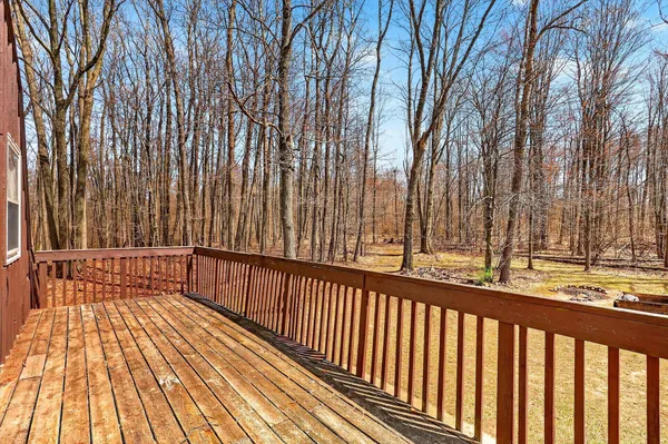 $549,900 | 7045 17 Mile Road Northeast, Cedar Springs, MI 49319