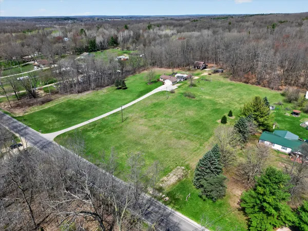 $549,900 | 7045 17 Mile Road Northeast, Cedar Springs, MI 49319