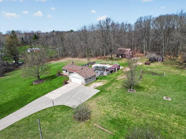 $549,900 | 7045 17 Mile Road Northeast, Cedar Springs, MI 49319