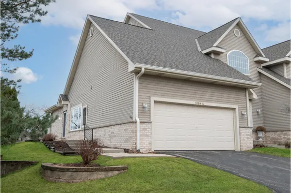 $349,900 | 1084 Quinlan Drive, Unit A, Pewaukee, WI 53072