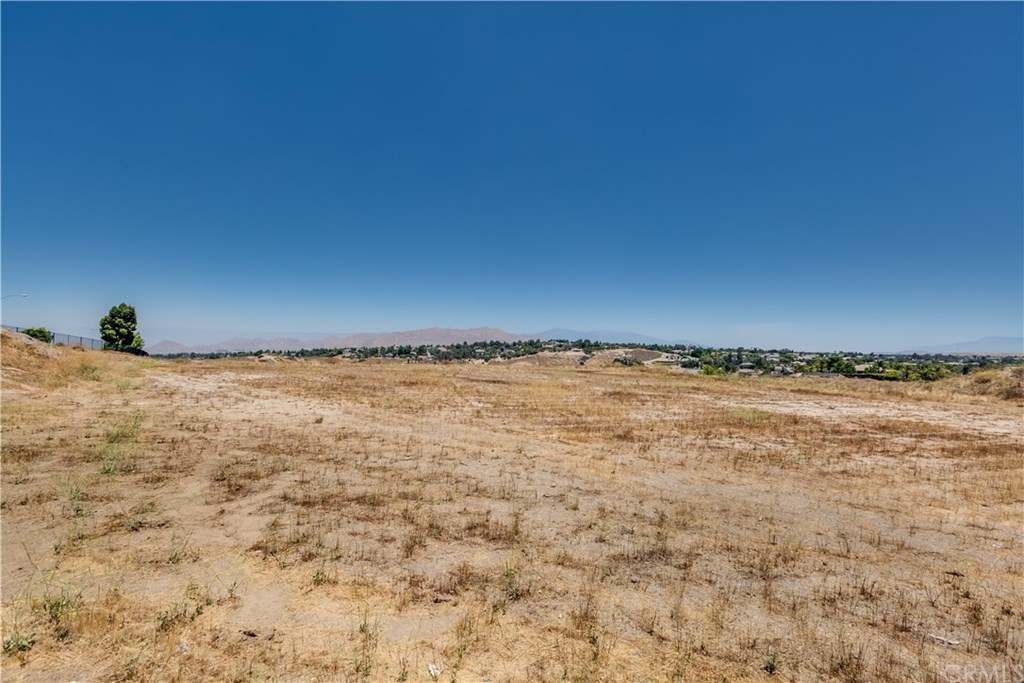 2 Spencer Riverside Ca Riverside, CA 92506 - Photo 3 of 3