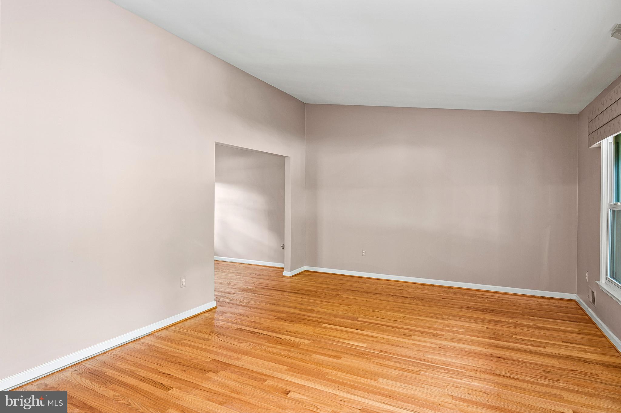 2153 Edgeware Street Silver Spring, MD 20905 - Photo 11 of 46 Living Room (alt view)