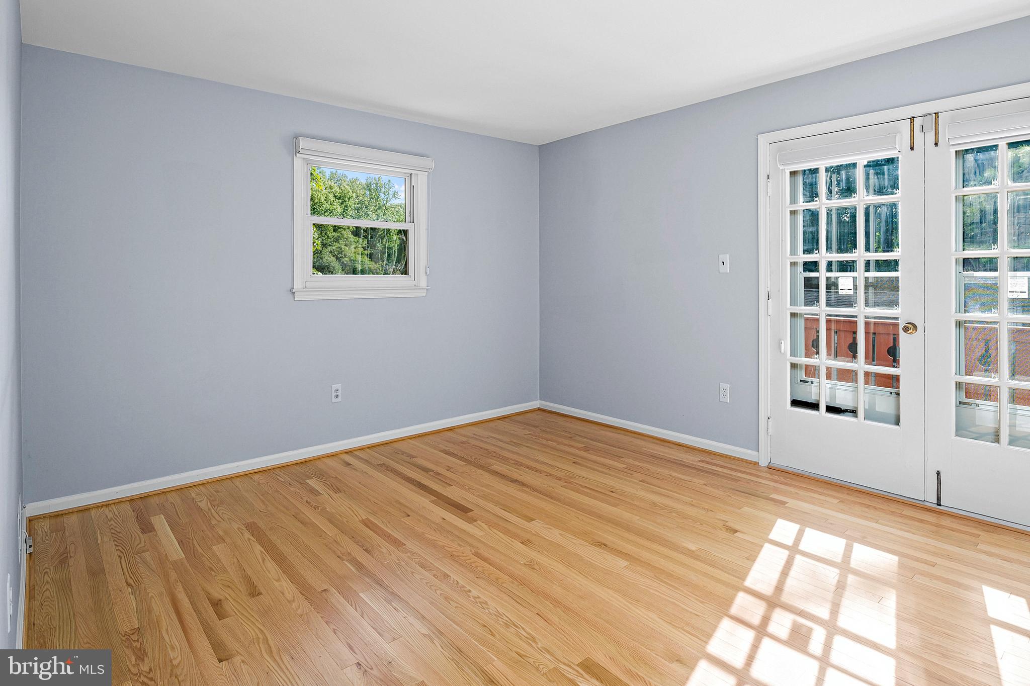 2153 Edgeware Street Silver Spring, MD 20905 - Photo 27 of 46 Primary Bedroom