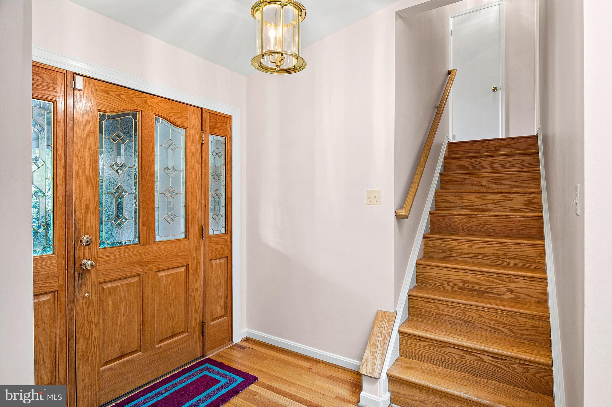 2153 Edgeware Street Silver Spring, MD 20905 - Photo 8 of 46 Foyer
