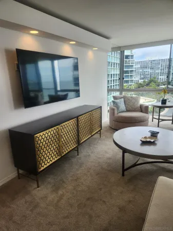 $2,669,000 | 1730 Avenida Del Mundo, Unit 610, Coronado, CA 92118