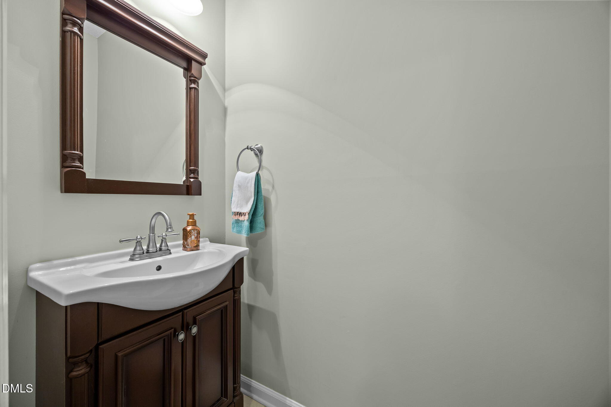 1220 Hillingdon Way Raleigh, NC 27614 - Photo 24 of 47 35-web-or-mls-IMG_9385