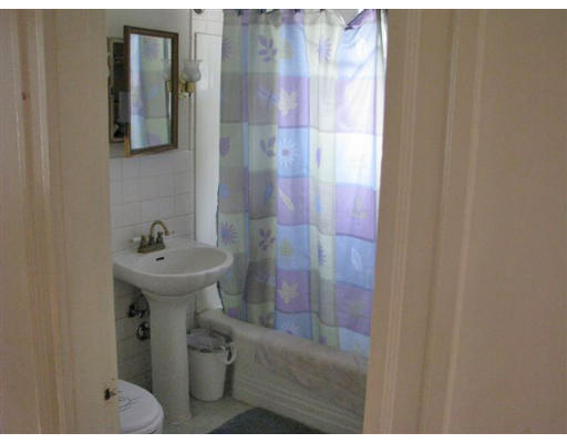83 Clark Street Worcester, MA 01606 - Photo 5 of 10 Gallery Image 5