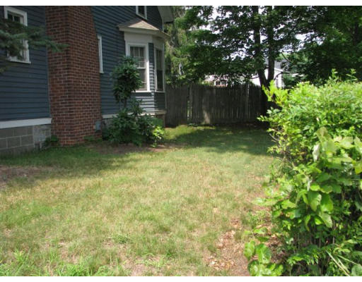 83 Clark Street Worcester, MA 01606 - Photo 6 of 10 Gallery Image 6