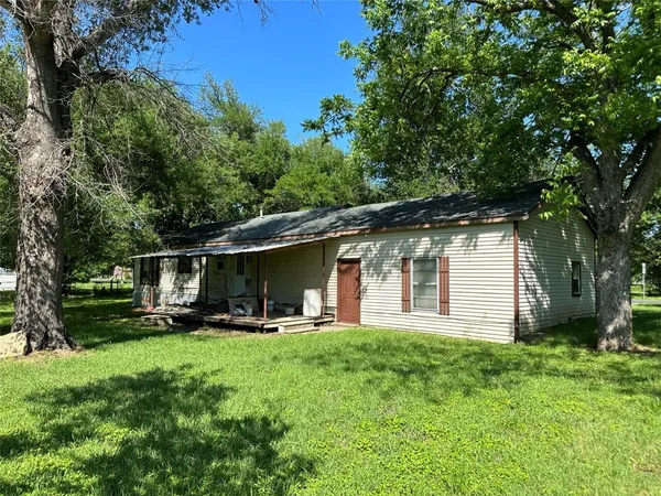 $96,000 | 602 North Mignonette Street, Kosse, TX 76653