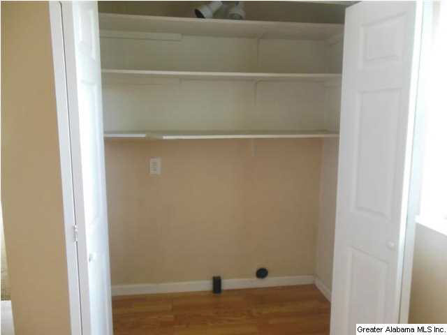 581 Seminole Circle Fairfield, AL 35064 - Photo 10 of 17