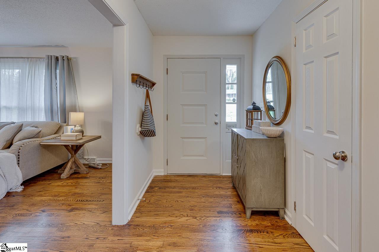 210 Timberlake Road Anderson, SC 29625 - Photo 5 of 36 Gallery Image 5