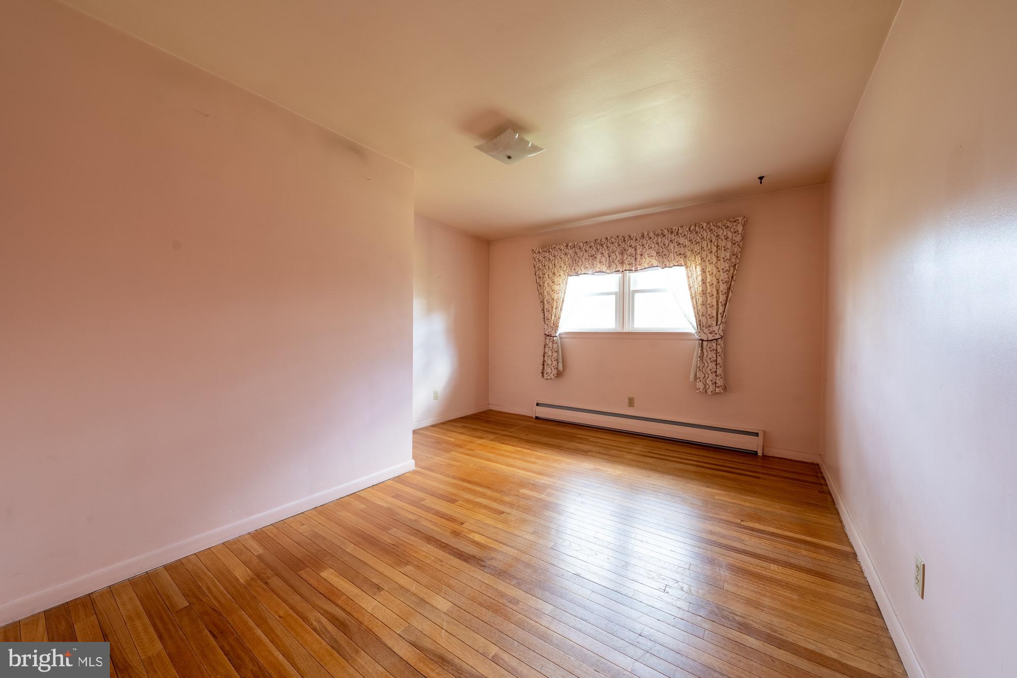 1433 County Line Road Bechtelsville, PA 19505 - Photo 23 of 45 3rd Bedroom.