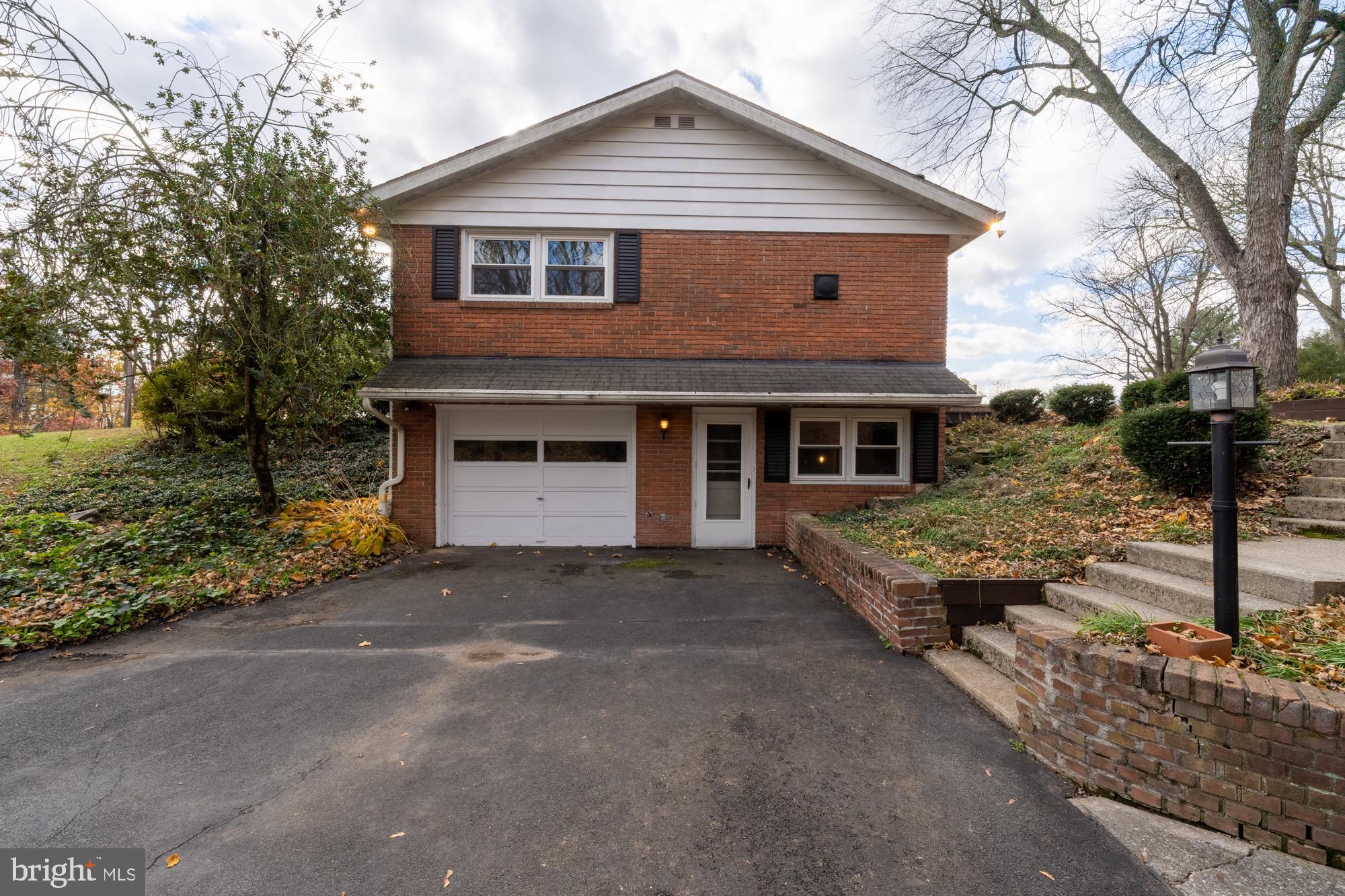 1433 County Line Road Bechtelsville, PA 19505 - Photo 6 of 45 Gallery Image 6