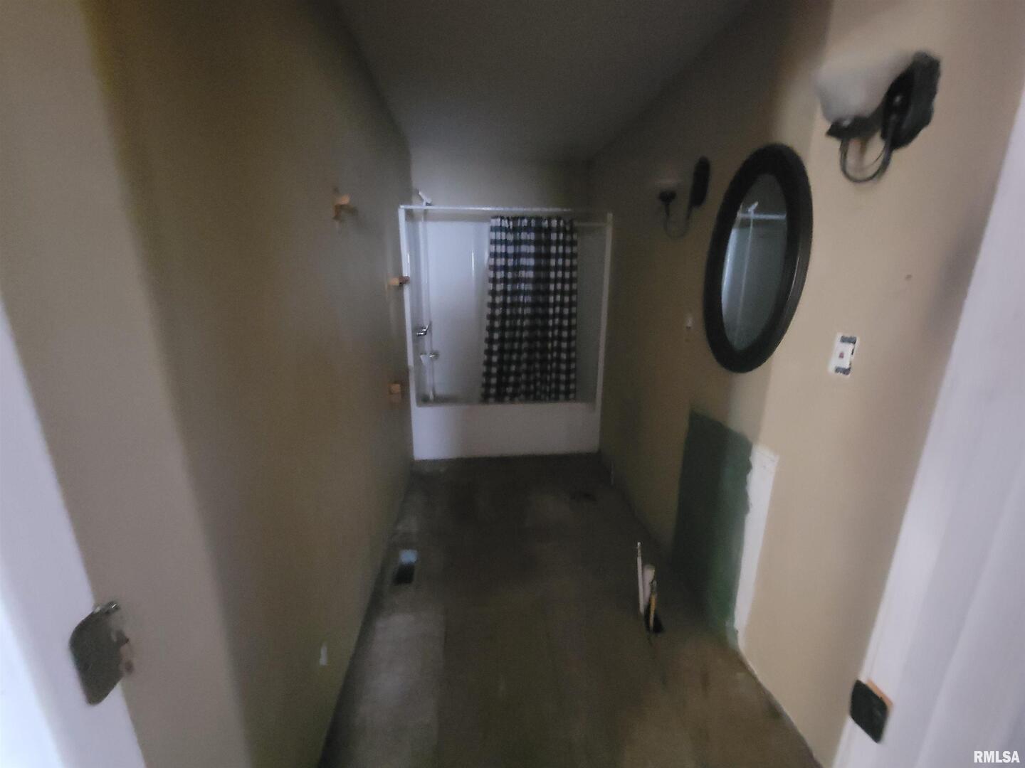 208 Washington Street Hurst, IL 62949 - Photo 11 of 18