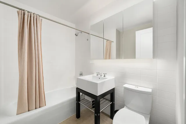 $2,850,000 | 70 Little West Street, Unit 32E | Battery Park City