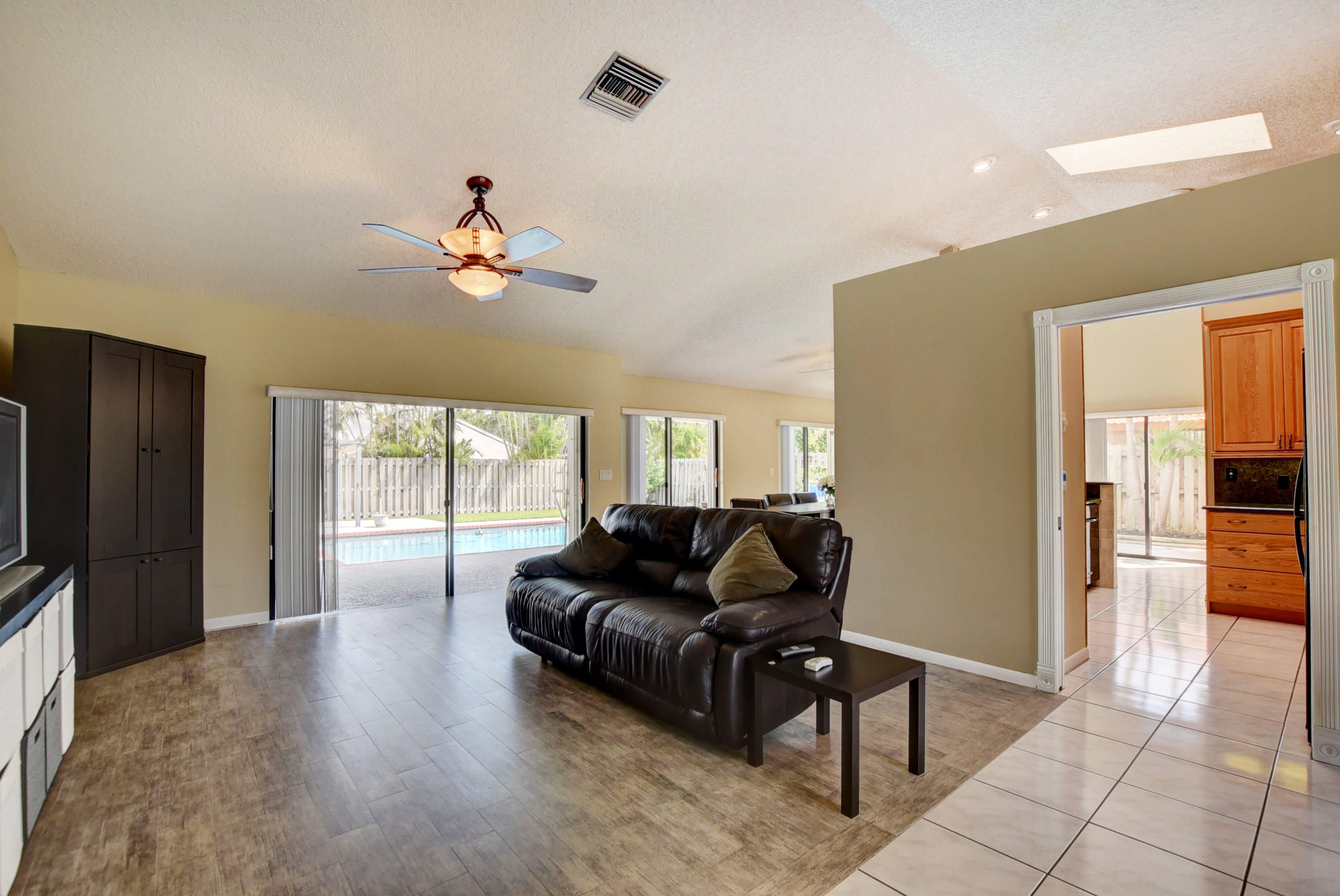 491 Northwest 72nd Street Boca Raton, FL 33487 - Photo 6 of 57 09_ebf_99999 (493)and4more