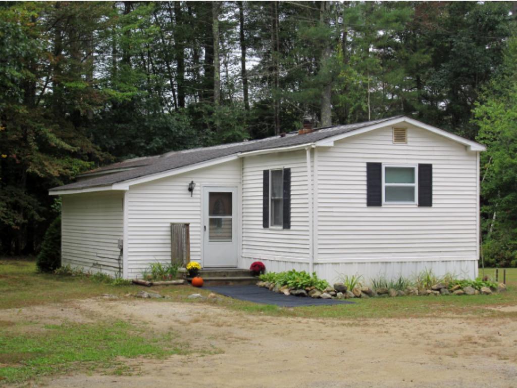 370 River Road Epsom, NH 03234 - Photo 2 of 30