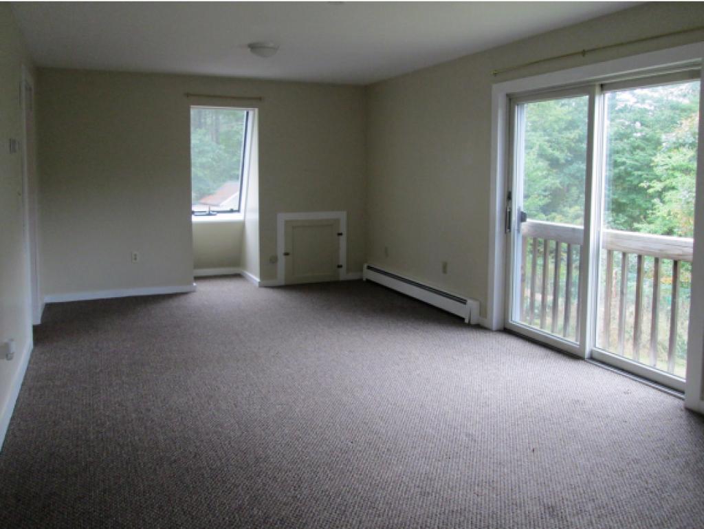 370 River Road Epsom, NH 03234 - Photo 17 of 30