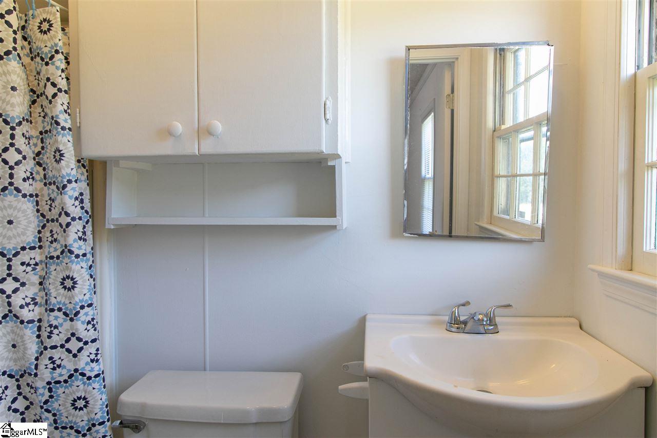3086 Metric Road Laurens, SC 29360 - Photo 11 of 15 Gallery Image 11