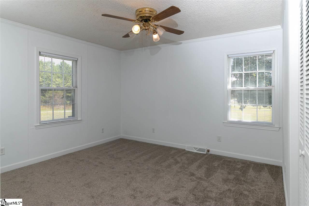 3086 Metric Road Laurens, SC 29360 - Photo 10 of 15 Gallery Image 10