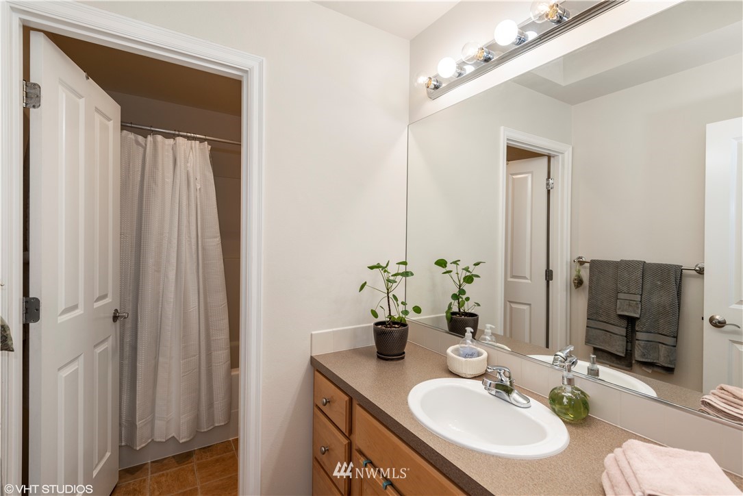 15722 36th Avenue Southeast Bothell, WA 98012 - Photo 15 of 23 Gallery Image 15