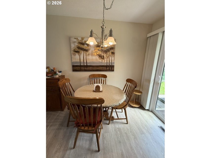 247 Oak Street Riddle, OR 97469 - Photo 8 of 16 Dining Room