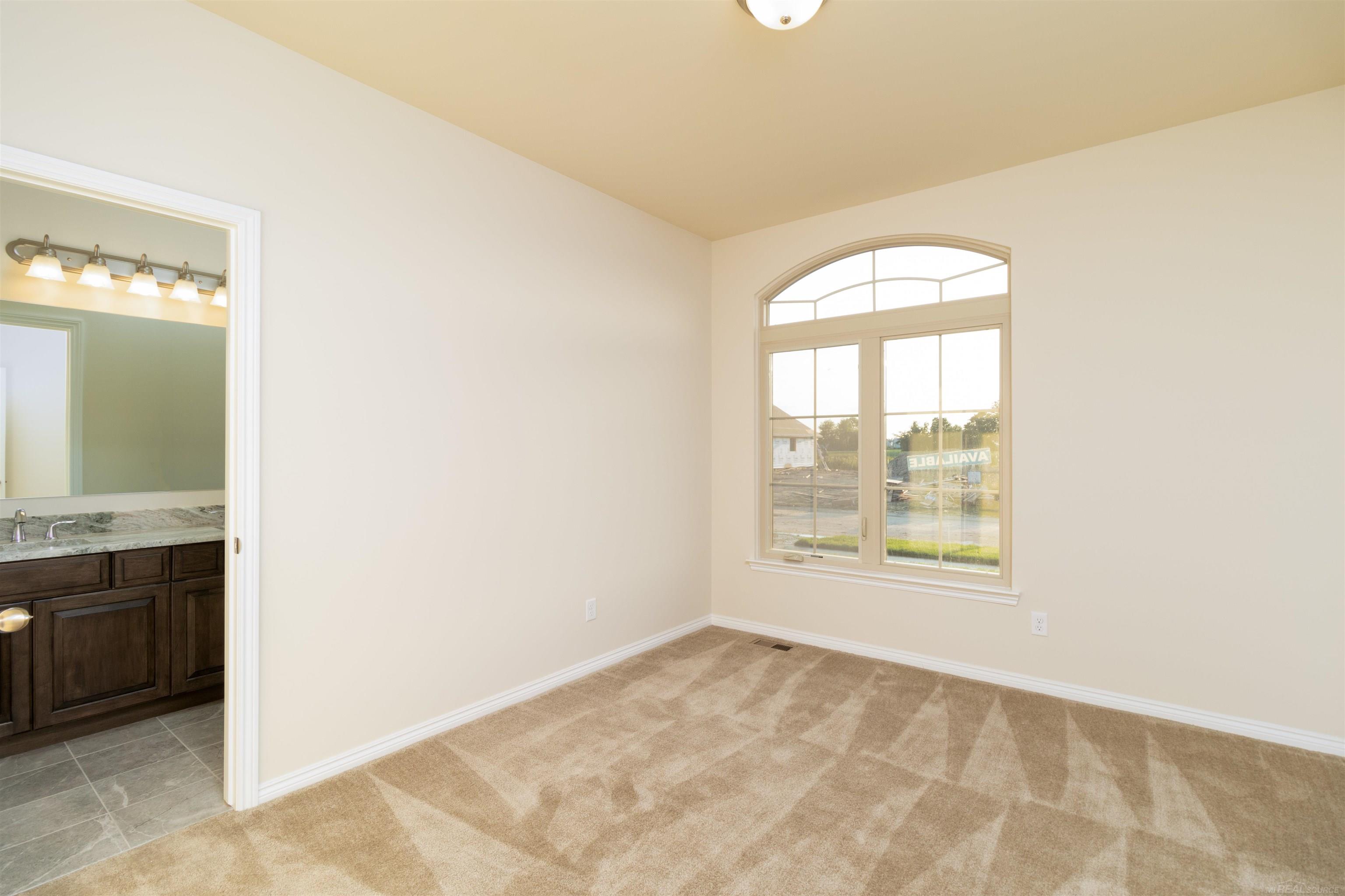 16859 Kentfield Road, Unit 163 Macomb, MI 48044 - Photo 17 of 21